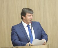 Ademir Debortoli cobra transparência na folha da Educação e melhorias para Sinop