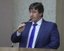 Ademir Debortoli homenageia advogada e pede revitalização da Biblioteca Container