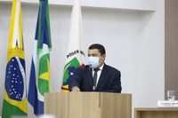 Adenilson Rocha solicita construção de rotatórias em cruzamentos