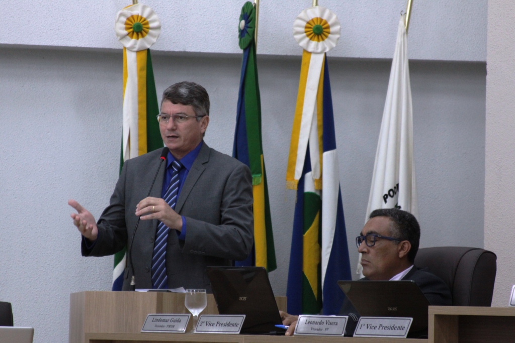 Após projeto de Visera, estrada Amélia passa a se chamar Avenida