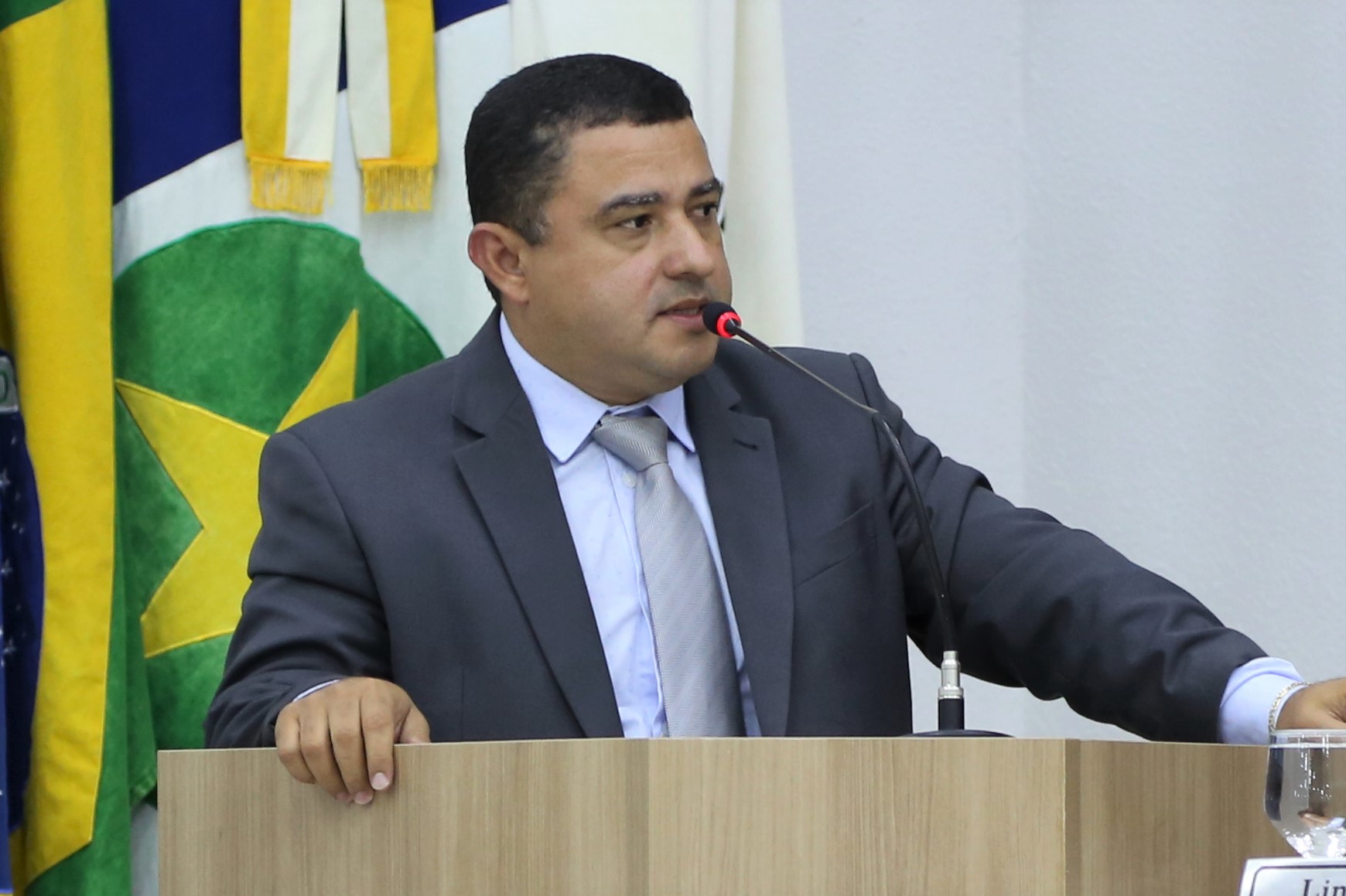 Aprovado projeto de Adenilson que permite pagamento de tributos com cartão de crédito
