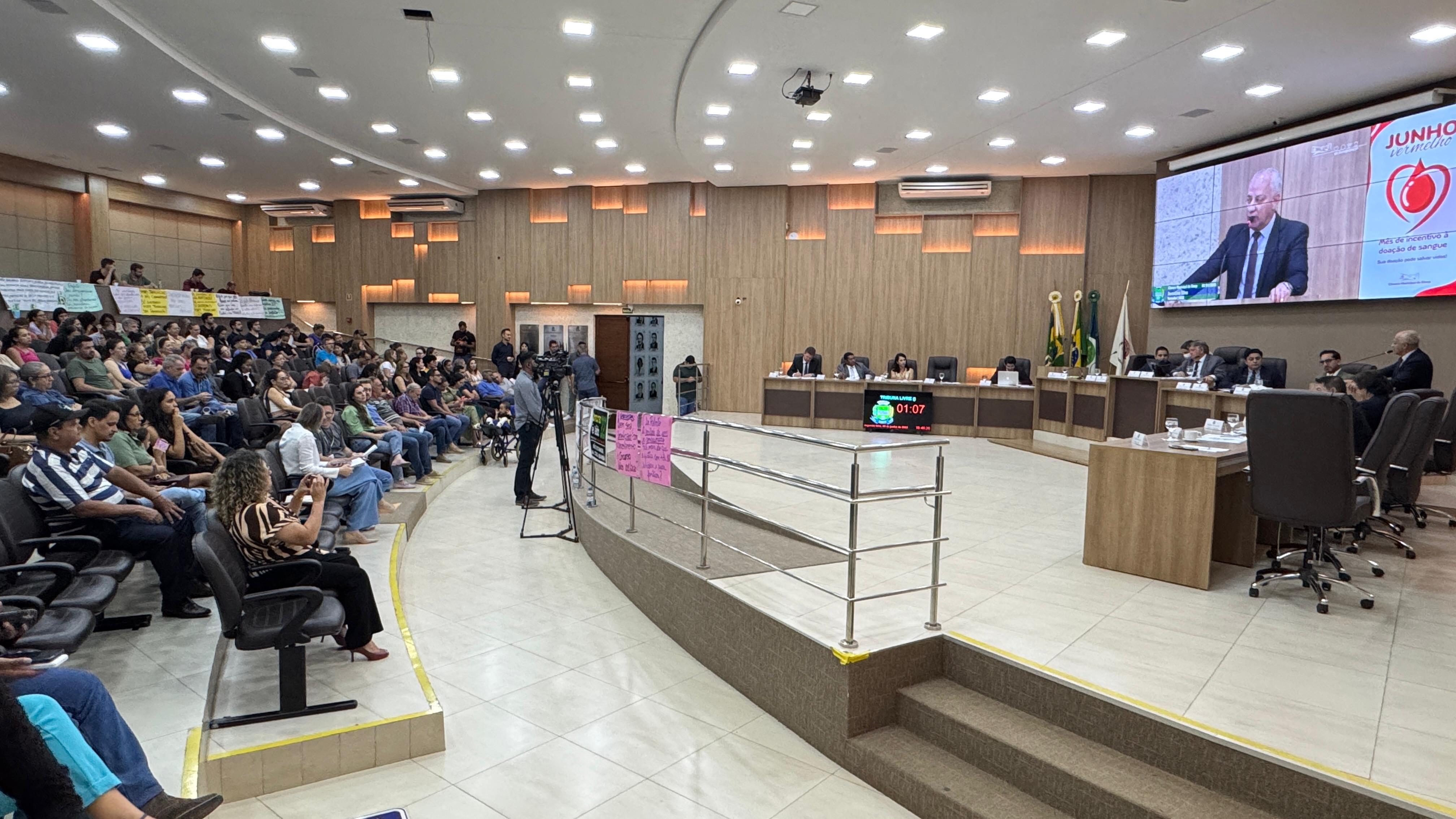 Vereadores aprovam 10 projetos e reforçam políticas públicas; trabalhadores ganham Moção de Apoio