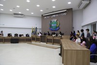 Câmara faz sorteio e define vereadores padrinhos do parlamento Mirim