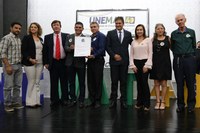 Câmara faz sessão solene e entrega Moção de Aplauso pelos 40 anos da Unemat