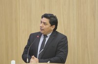 Célio Garcia apresenta indicações para melhorias no trânsito e homenagem