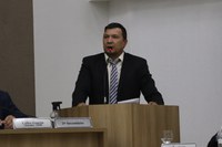 Celsinho cobra instalação de academia publica no Sebastião de Matos 