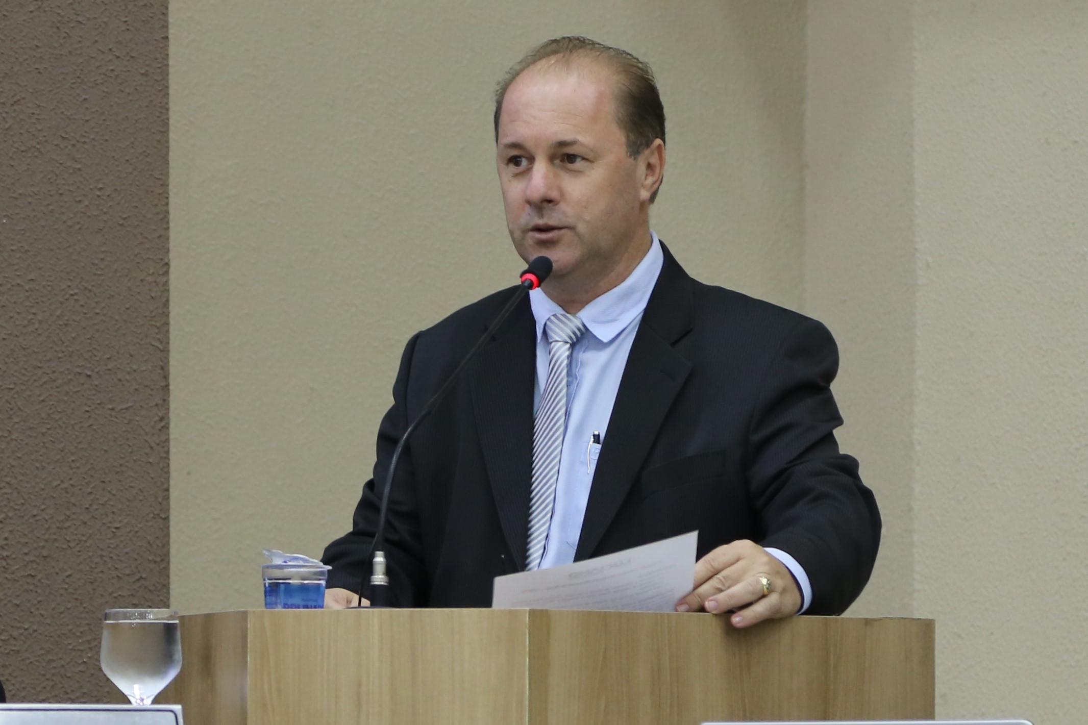 Chitolina pede informações sobre repasse das taxas de embarque do aeroporto