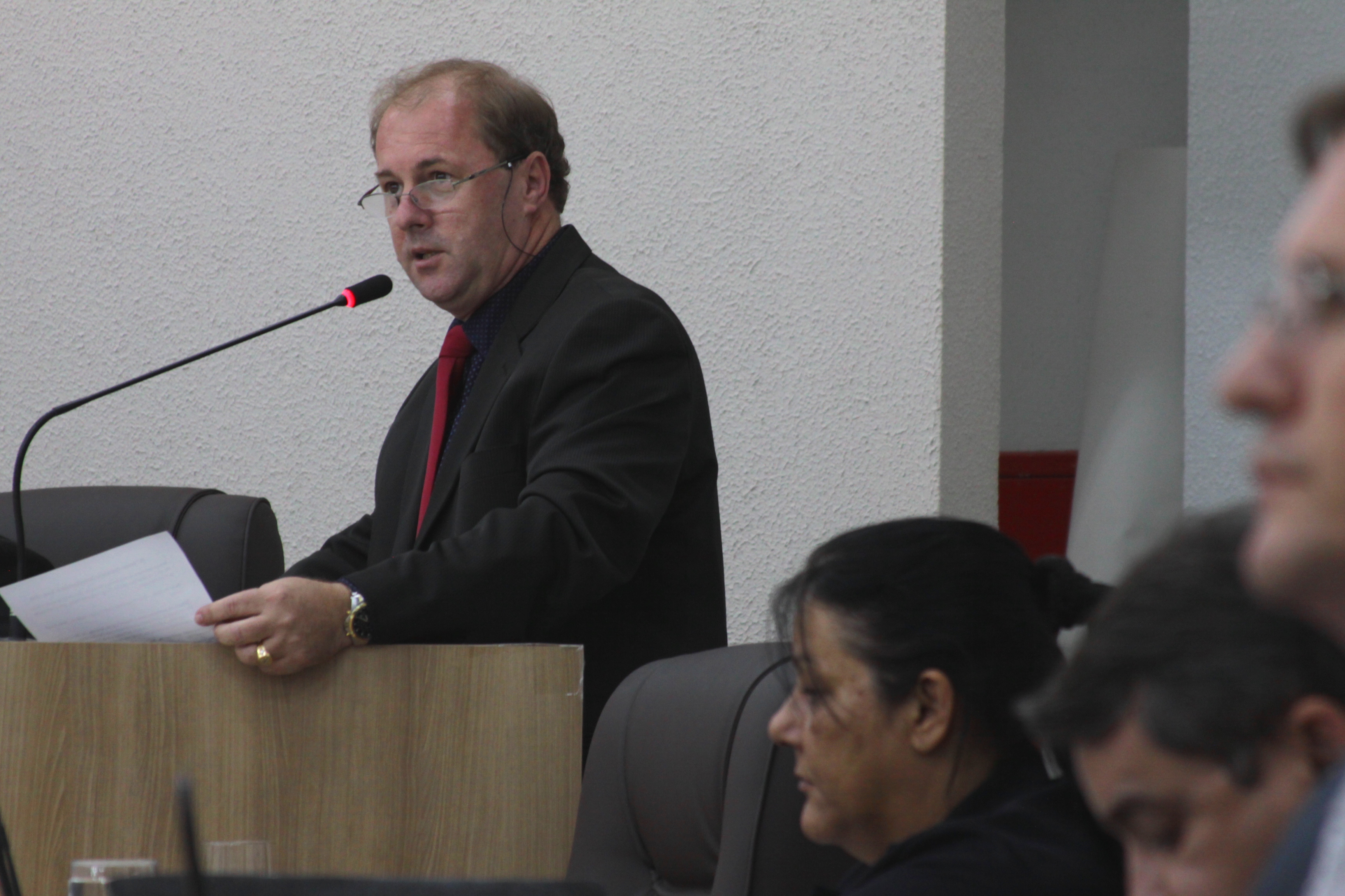 Chitolina requer informações de contrato para manutenção de ar condicionado