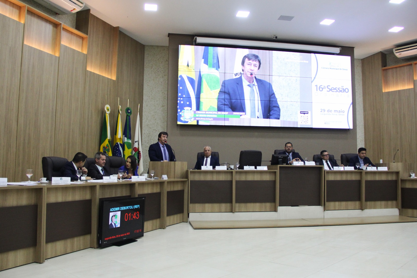 Debortoli sugere instituir em Sinop acesso do contribuinte a meios de pagamentos digitais