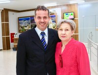 Dilmair Callegaro homenageia primeira funcionária pública de Sinop