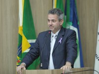 Dilmair Callegaro pede reconhecimento de instituto social e melhoria em escola