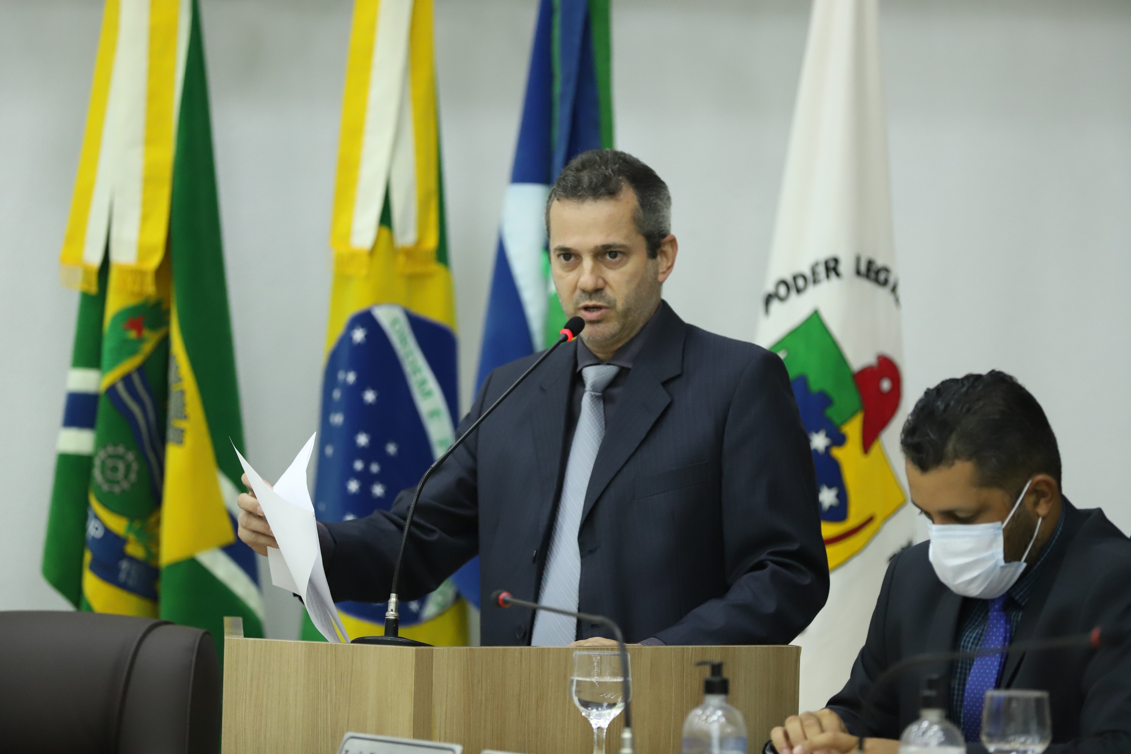 Dilmair requer informações do parque de máquinas municipal