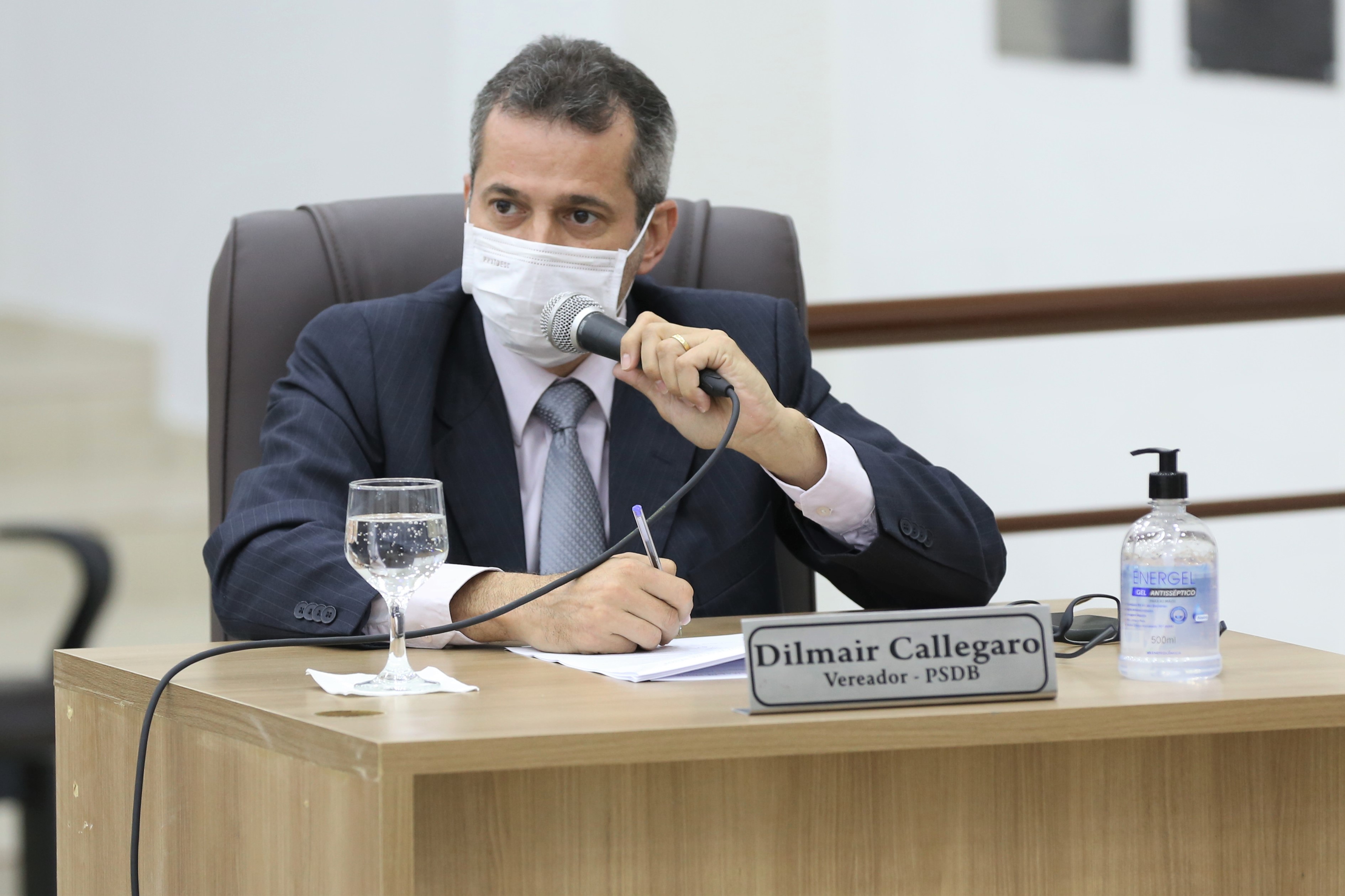 Dilmair pede suspensão da cobrança de empréstimo de servidores 