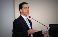Fernando Assunção defende que praças esportivas sejam equipadas em Sinop