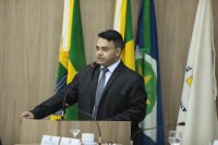 Gilsimar Silva homenageia Polícia Militar e propõe melhorias em vias públicas de Sinop