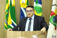 Hedvaldo cobra instalação de iluminação externa em terminal rodoviário