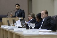 Joaninha faz duas solicitações para secretaria de Obras