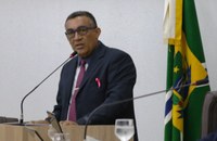 Lindomar Guida aponta necessidade de limpeza em posto de saúde