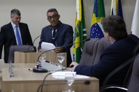 Lindomar Guida pede instalação de lixeiras ao redor da Catedral