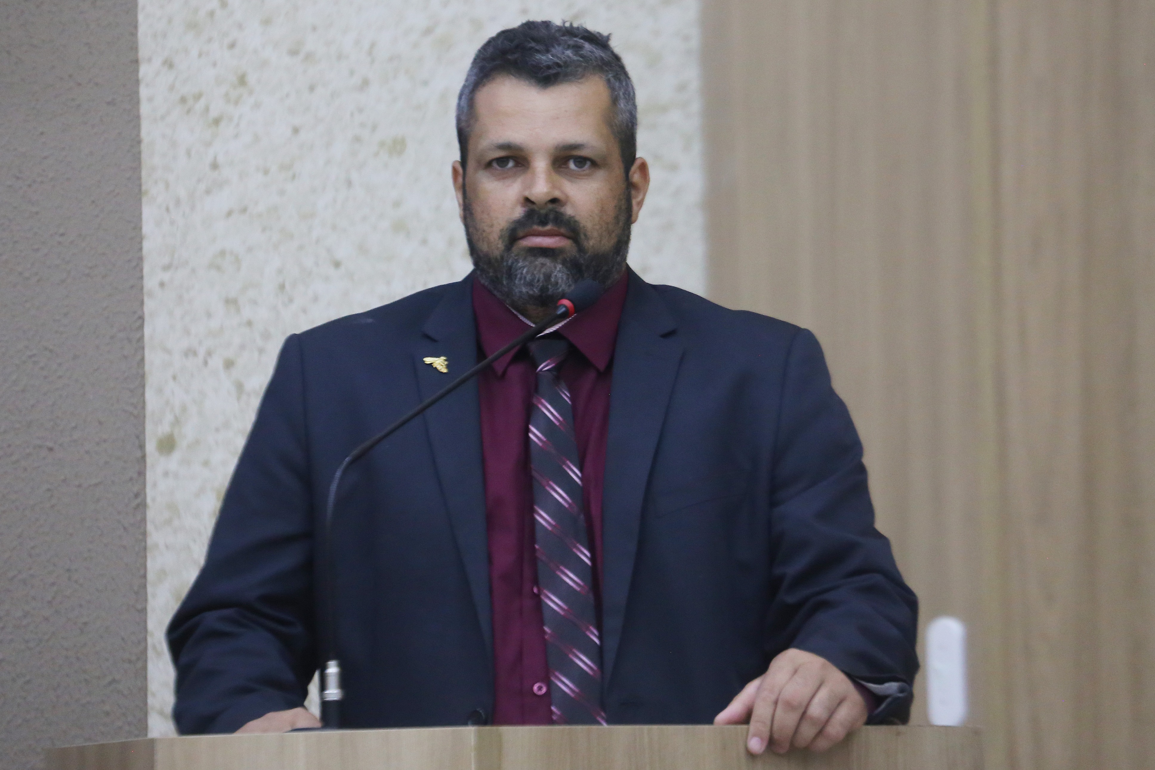 Luis Paulo apresenta demandas para a secretaria municipal de Obras