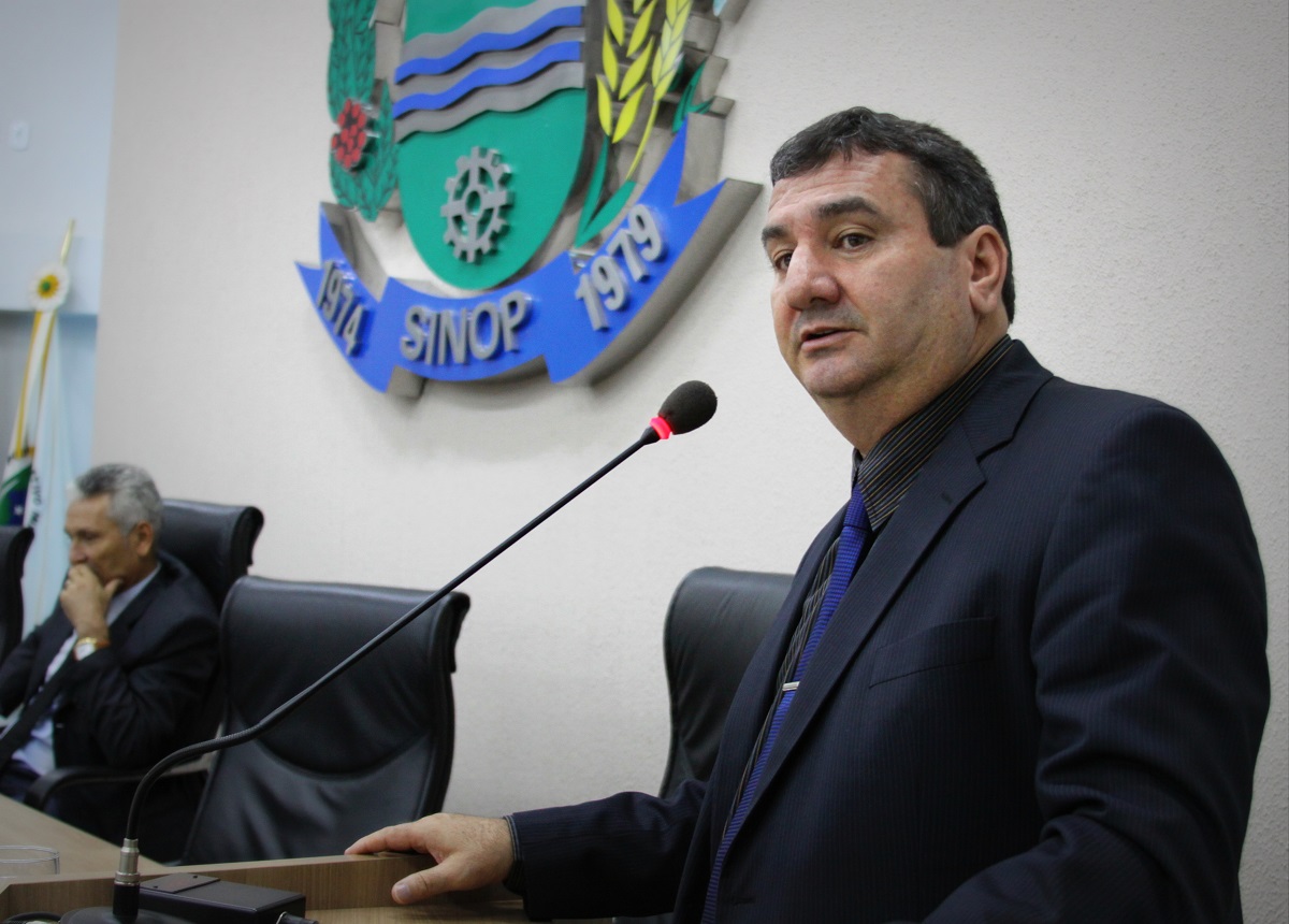 Mauro Garcia pede estudo de acessibilidade na principal avenida de Sinop