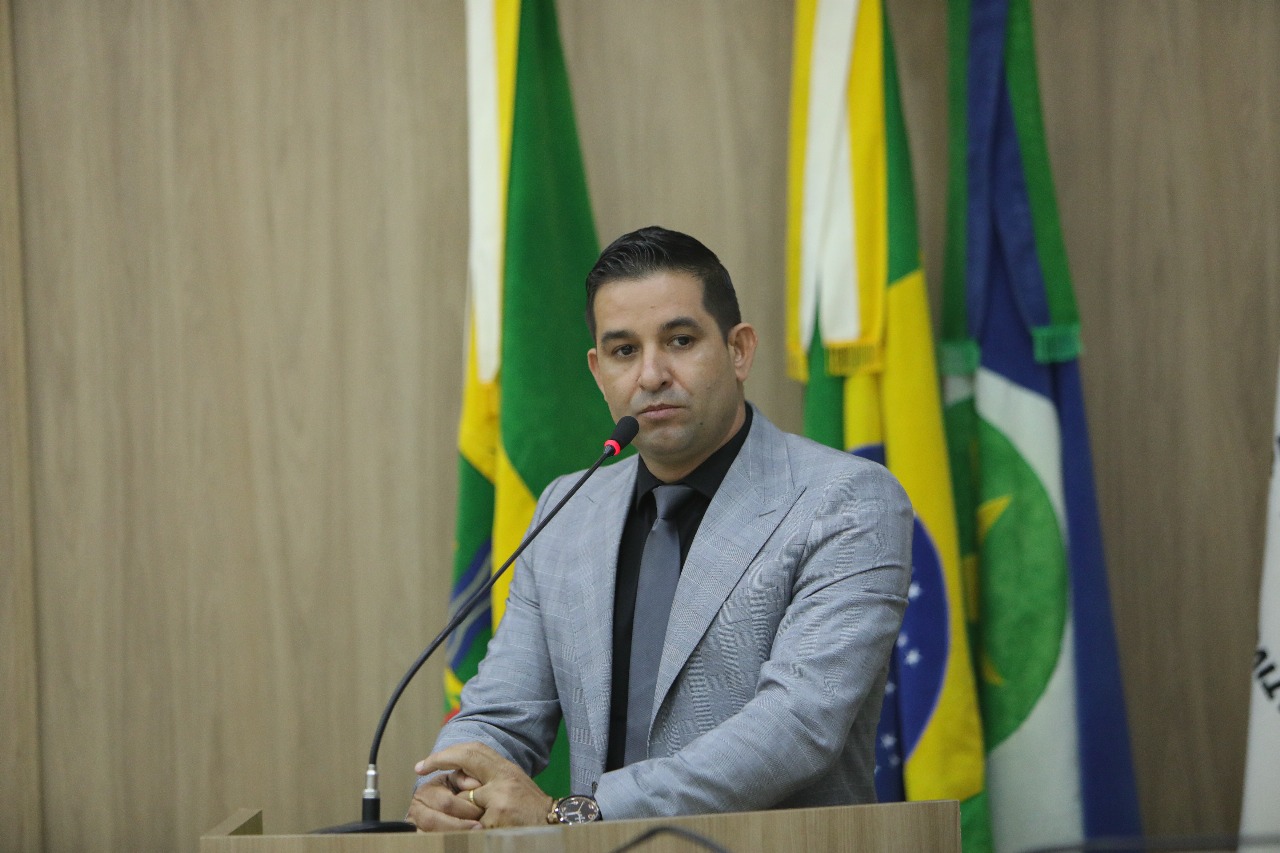 Moisés do Jardim do Ouro propõe melhorias para esporte e transporte público