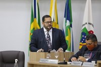 Paulinho Abreu cobra contratação de psiquiatra para rede pública