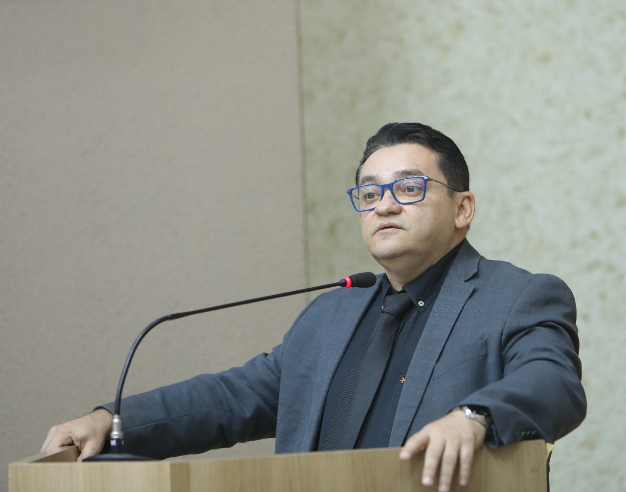 Professor Hedvaldo Costa propõe ciclovia e revitalização de faixa de pedestre