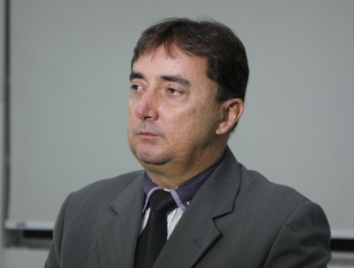 Wollgran quer relação de servidores admitidos e exonerados na prefeitura