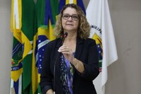 Professora Branca cobra divulgação da prefeitura