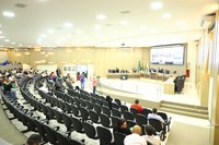 Projetos aprovados em sessão ordinária incluem medidas para transição de governo e atualização de leis de publicidade em Sinop