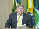 Remídio Kuntz pede iluminação em frente ao Rotary Club e cobertura em ponto de ônibus