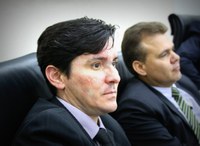 Roger pede ao executivo a implantação de estacionamento na praça p-23