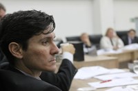 Roger quer linha interligada para UPA