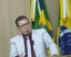 Toninho Bernardes homenageia pioneiro e solicita ações em unidade de saúde