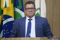 Toninho pede estrutura para área institucional do Jardim das Oliveiras