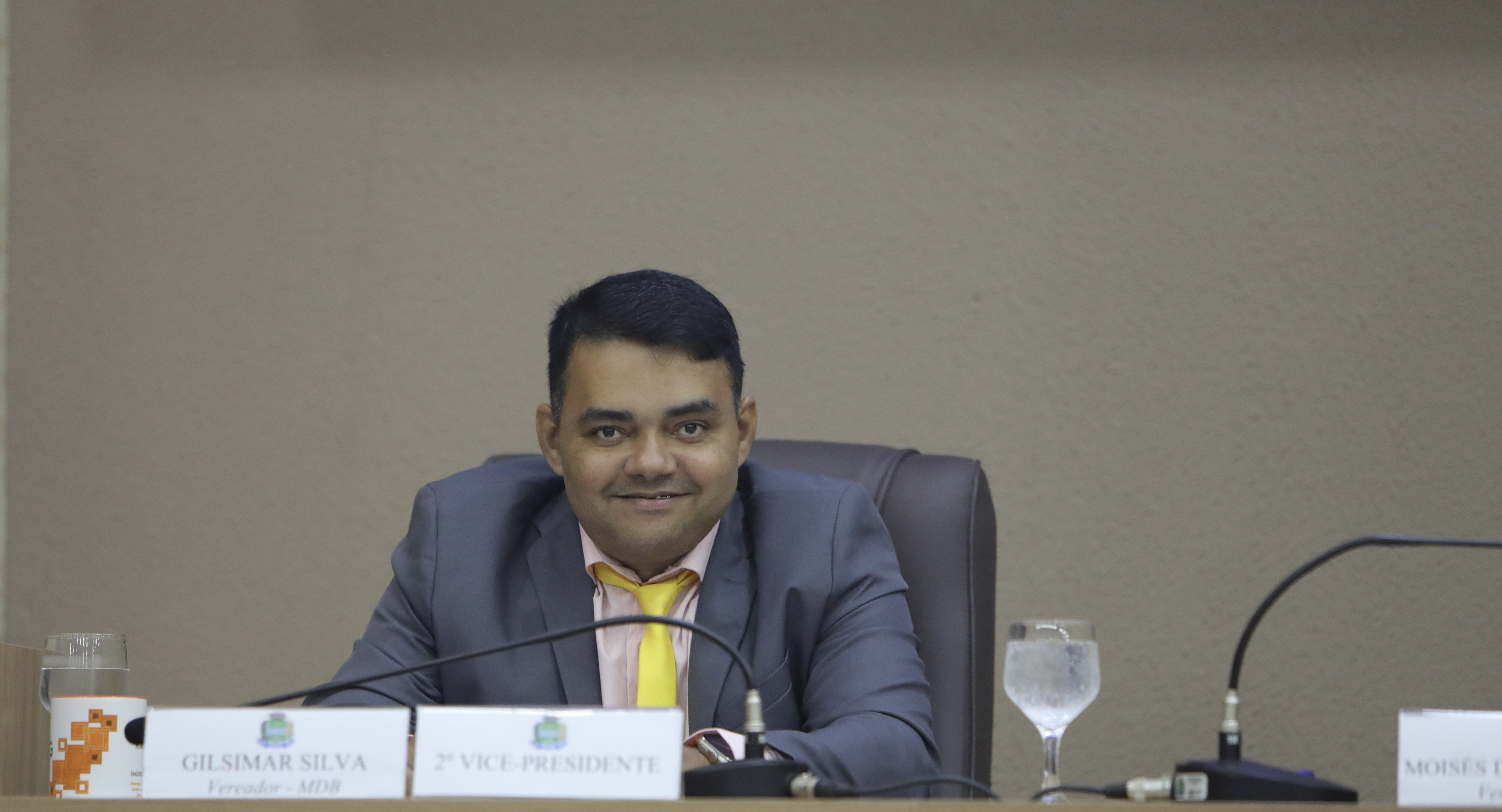 Vereador Gilsimar Silva solicita instalação de lombadas elevadas em vias de Sinop
