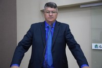 Vereador Leonardo Visera reivindica limpeza do Cemitério Municipal