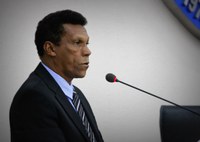 Negão do Semáforo defende projeto de plantio de árvores ao redor do Gigantão