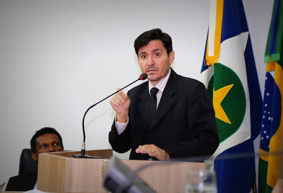 Vereador Roger Schallenberger cita ponto crítico com risco de acidentes
