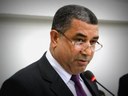 Vereador Ticola acredita que lombo faixa ajuda a adequar o trânsito Vereador Ticola acredita que lombo faixa ajuda a adequar o trânsito