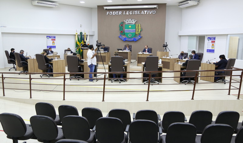 Vereadores aprovam contratação de médicos durante 21ª Sessão Ordinária
