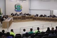 Vereadores aprovam nove projetos na quinta sessão do ano