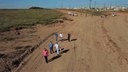 Vereadores fiscalizam possível irregularidade com asfaltamento em área particular Vereadores fiscalizam possível irregularidade com asfaltamento em área particular