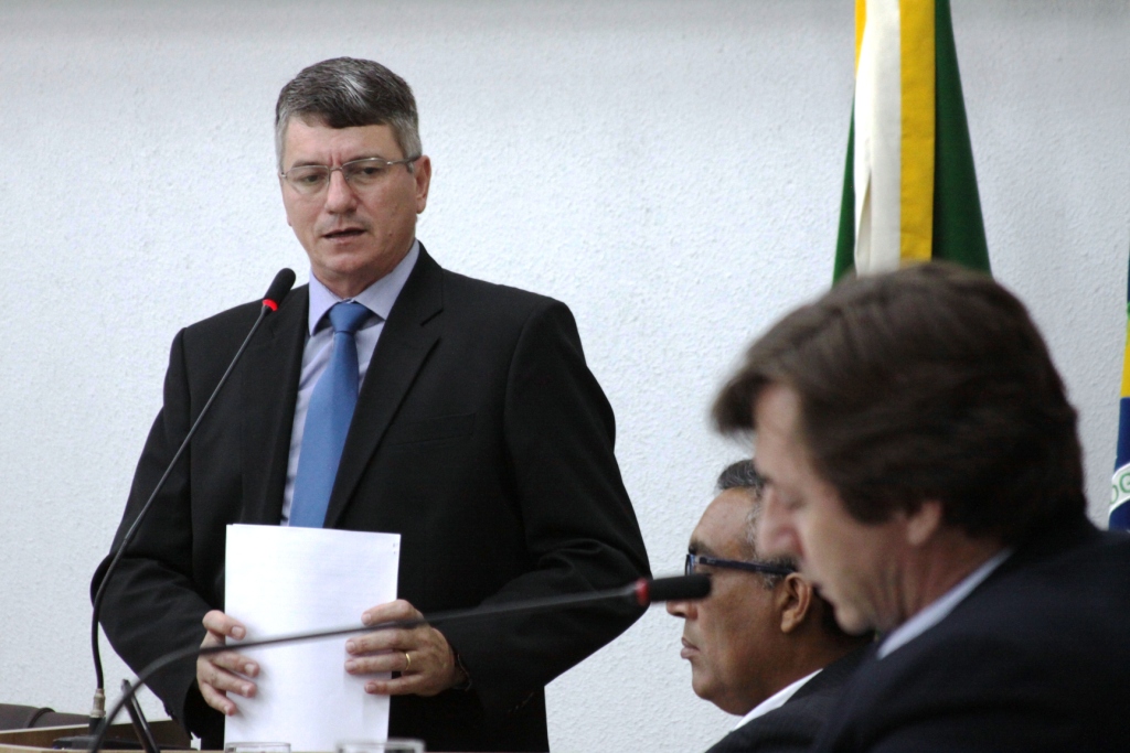 Visera aprova projeto para municipalizar estrada rural em Sinop