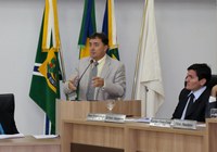 Wollgran e Julio Dias pedem informações sobre o Aeroporto Municipal