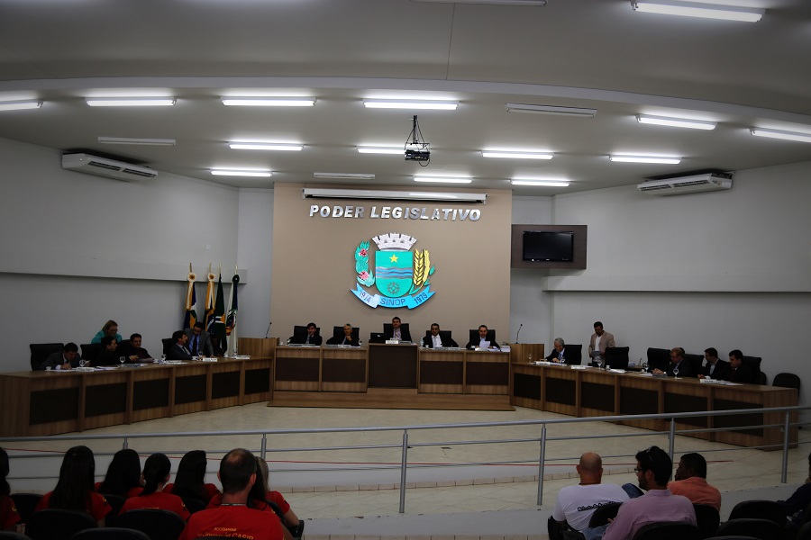 Dez projetos são encaminhados às comissões permantes da Câmara na 32ª sessão